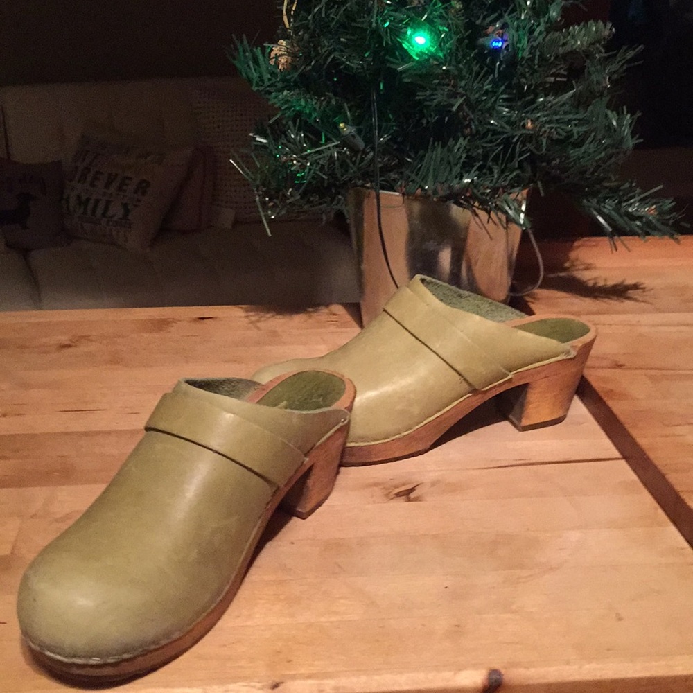Sanita open back Clogs